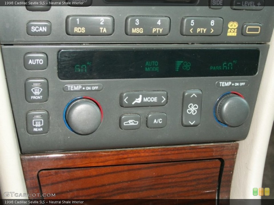 Neutral Shale Interior Controls for the 1998 Cadillac Seville SLS #69329443