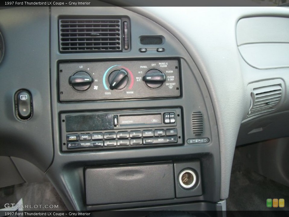Grey Interior Controls for the 1997 Ford Thunderbird LX Coupe #69329738