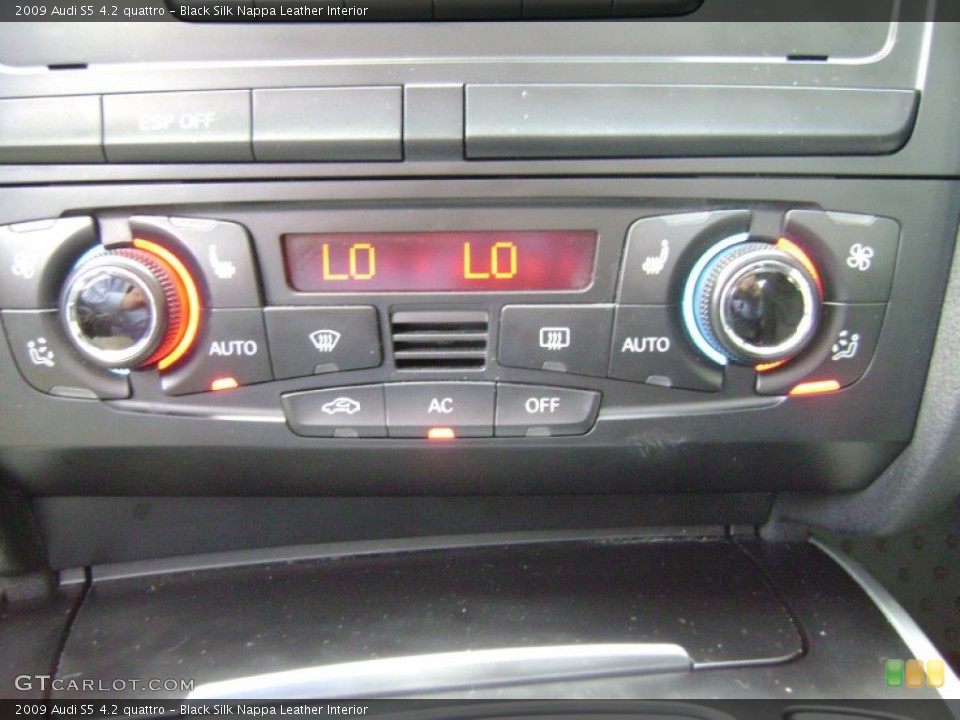 Black Silk Nappa Leather Interior Controls for the 2009 Audi S5 4.2 quattro #69339177