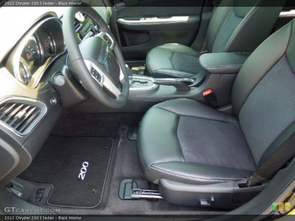Black Interior Photo for the 2013 Chrysler 200 S Sedan #69345567