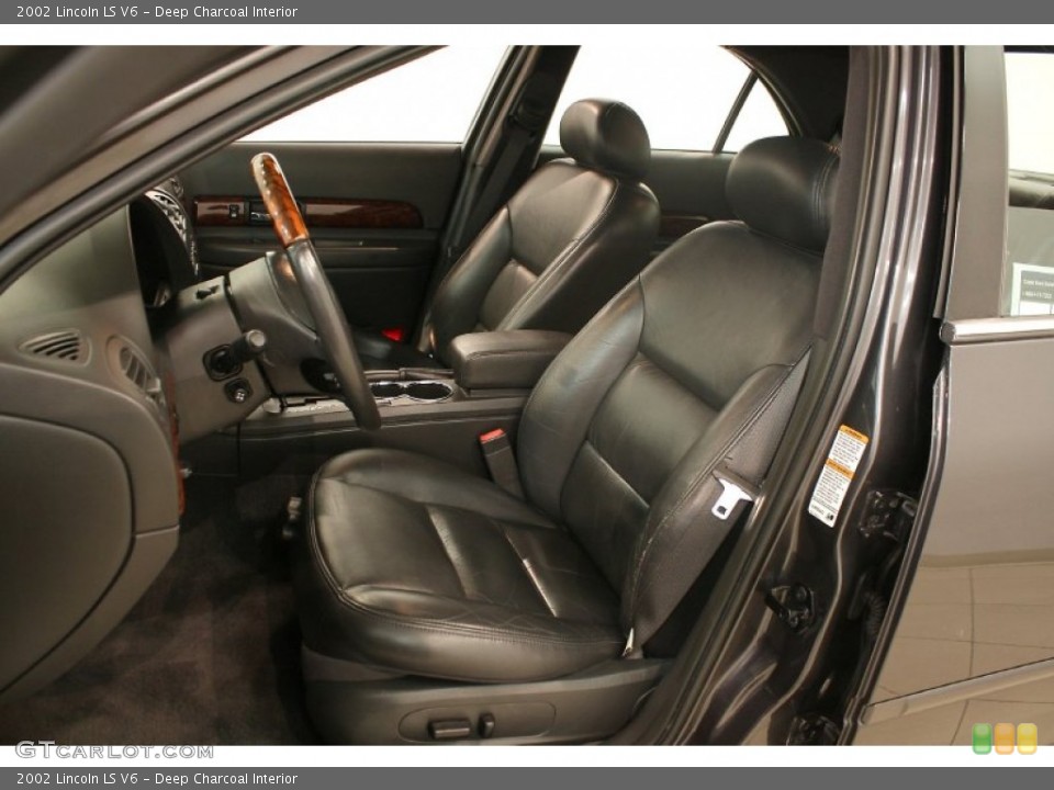 Deep Charcoal Interior Photo for the 2002 Lincoln LS V6 #69347085