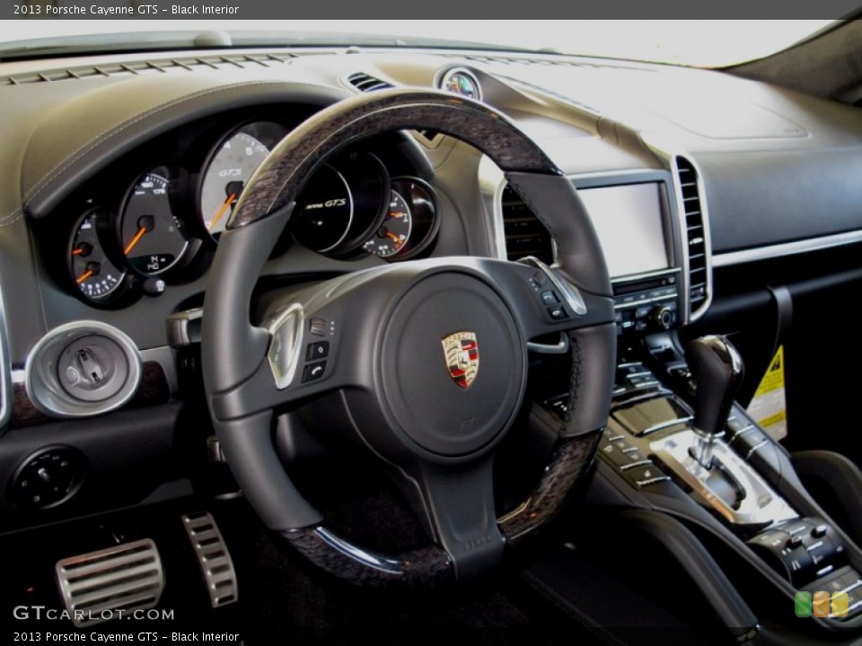 Black Interior Dashboard for the 2013 Porsche Cayenne GTS #69356011