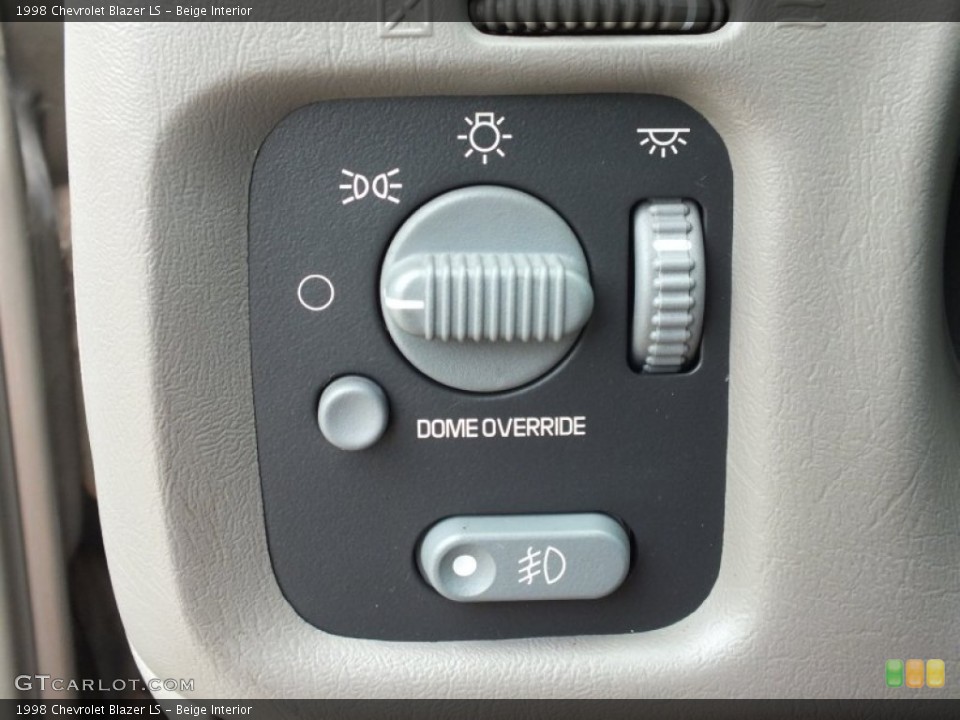 Beige Interior Controls for the 1998 Chevrolet Blazer LS #69357265