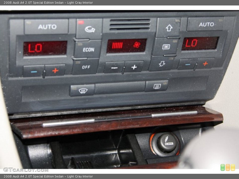 Light Gray Interior Controls for the 2008 Audi A4 2.0T Special Edition Sedan #69368518