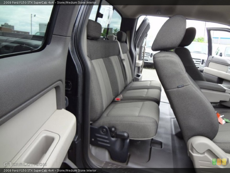 Stone/Medium Stone Interior Photo for the 2009 Ford F150 STX SuperCab 4x4 #69381052
