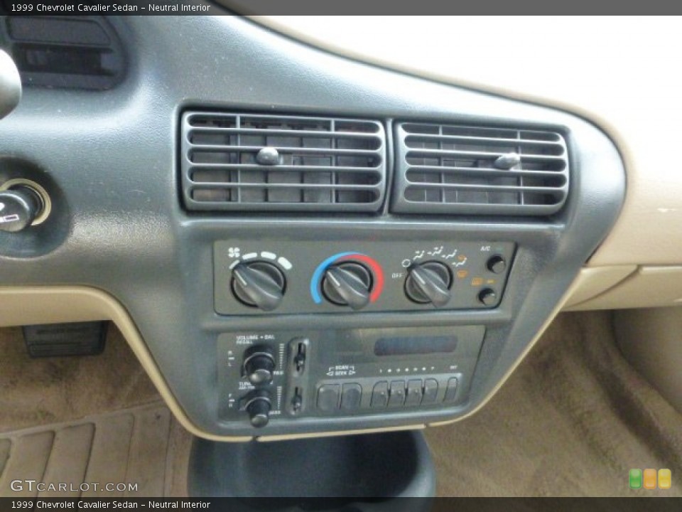 Neutral Interior Controls for the 1999 Chevrolet Cavalier Sedan #69385804