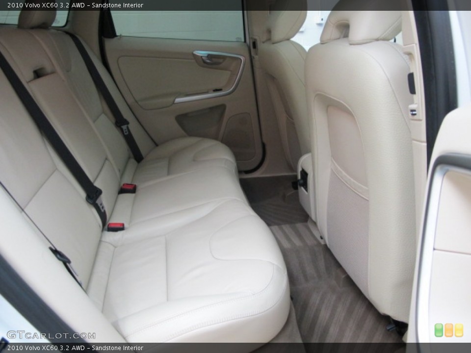 Sandstone Interior Photo for the 2010 Volvo XC60 3.2 AWD #69387712