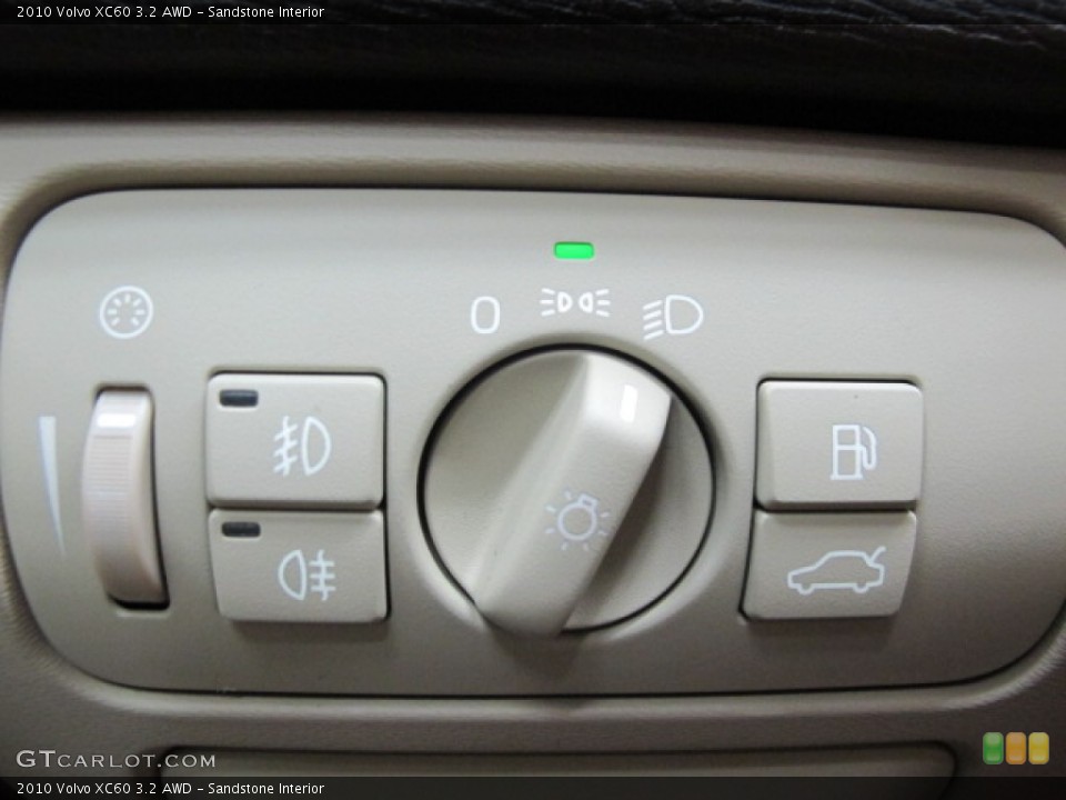 Sandstone Interior Controls for the 2010 Volvo XC60 3.2 AWD #69387856