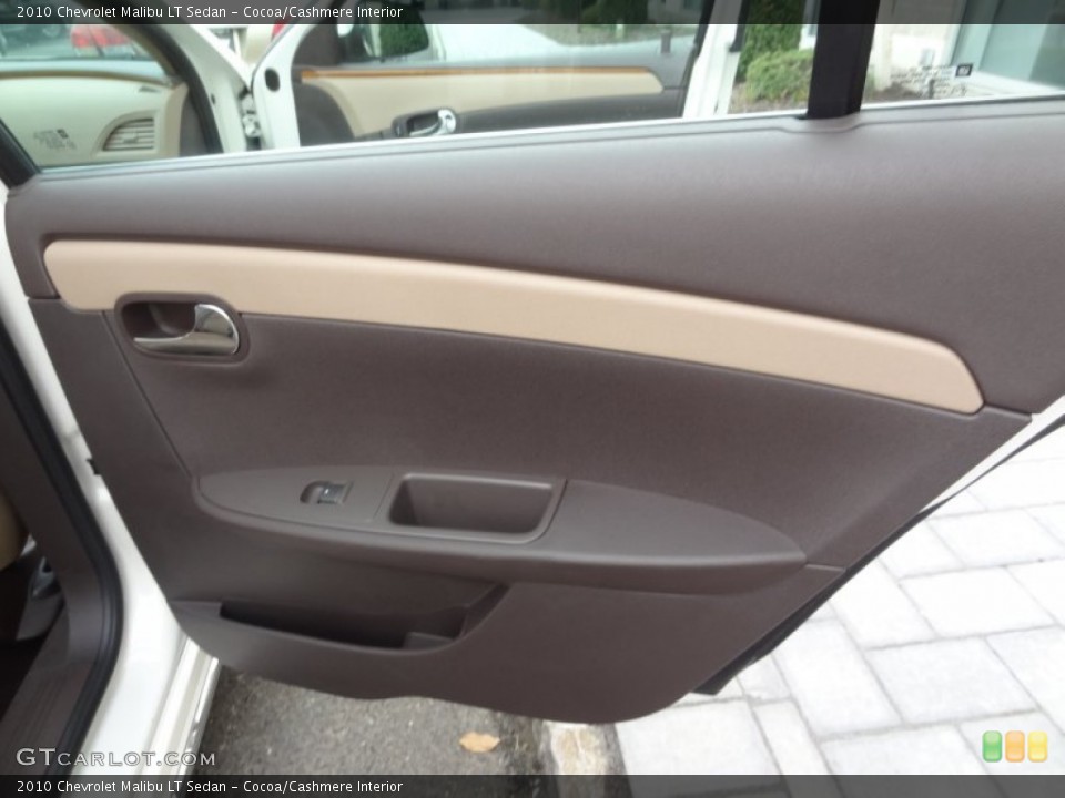 Cocoa/Cashmere Interior Door Panel for the 2010 Chevrolet Malibu LT Sedan #69393286