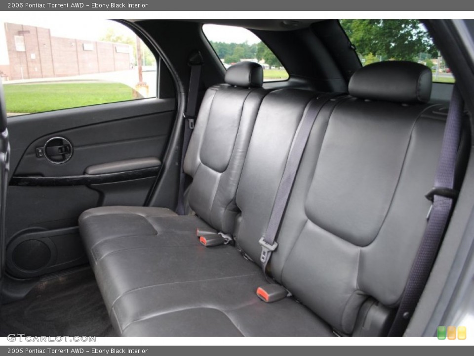 Ebony Black Interior Rear Seat for the 2006 Pontiac Torrent AWD #69403180