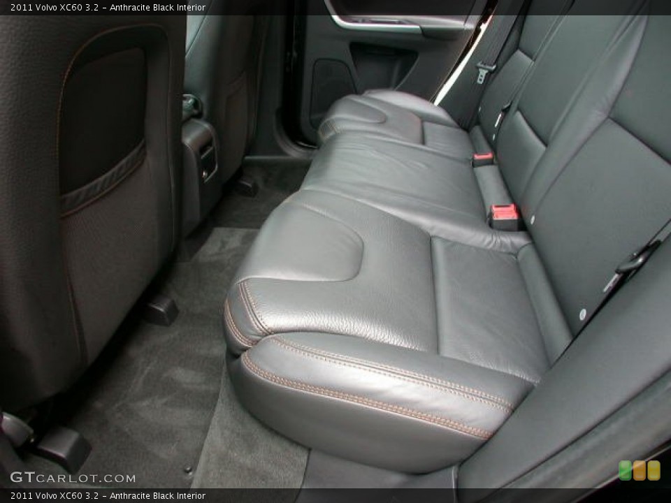 Anthracite Black Interior Photo for the 2011 Volvo XC60 3.2 #69409036