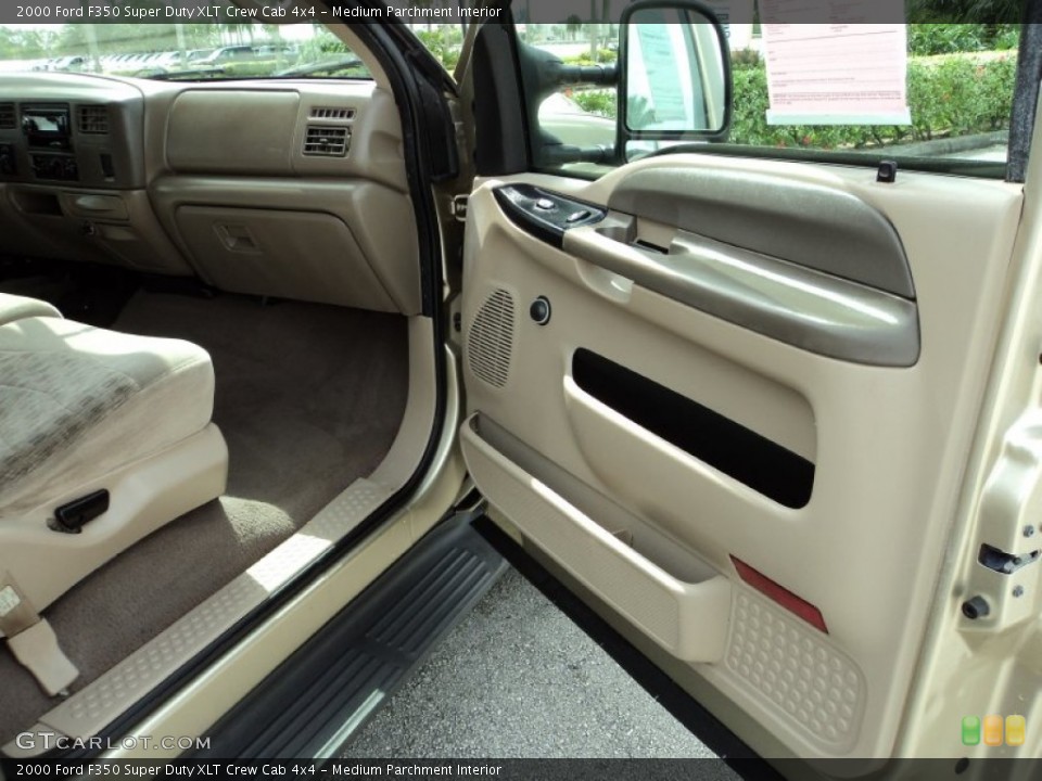 Medium Parchment Interior Door Panel for the 2000 Ford F350 Super Duty XLT Crew Cab 4x4 #69409345
