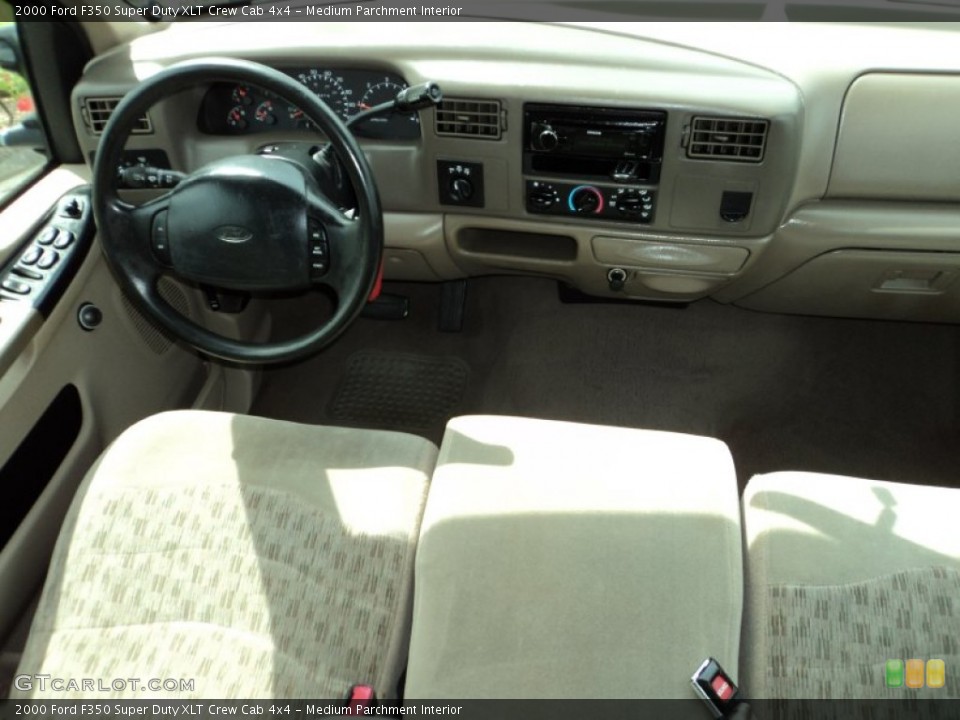 Medium Parchment Interior Dashboard for the 2000 Ford F350 Super Duty XLT Crew Cab 4x4 #69409381