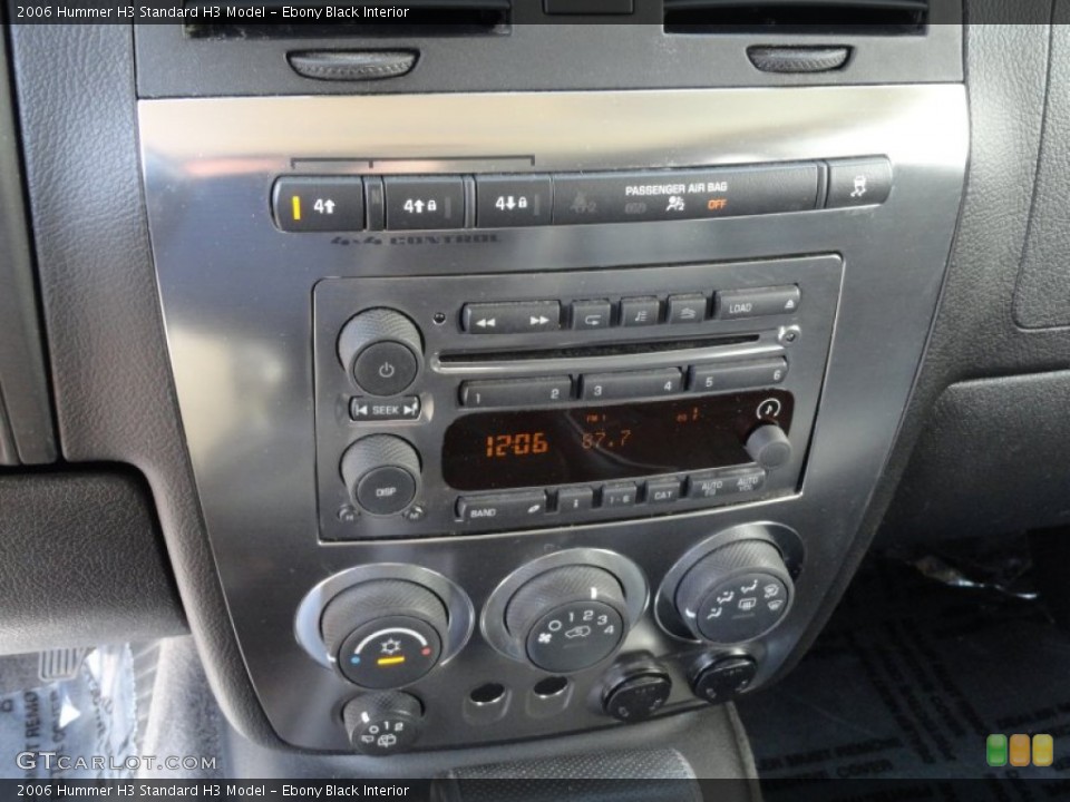 Ebony Black Interior Controls for the 2006 Hummer H3  #69411643