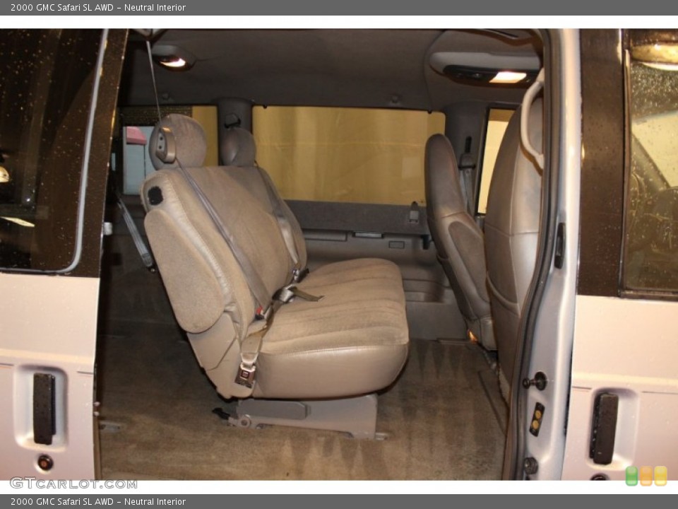 Neutral Interior Rear Seat for the 2000 GMC Safari SL AWD #69413581