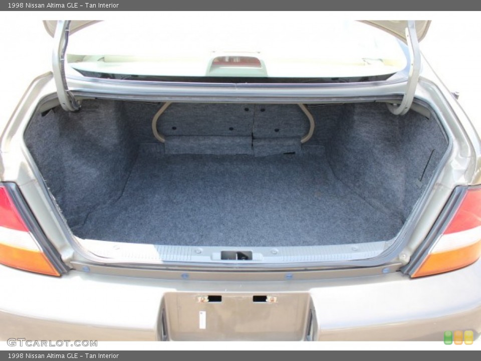 Tan Interior Trunk for the 1998 Nissan Altima GLE #69416029