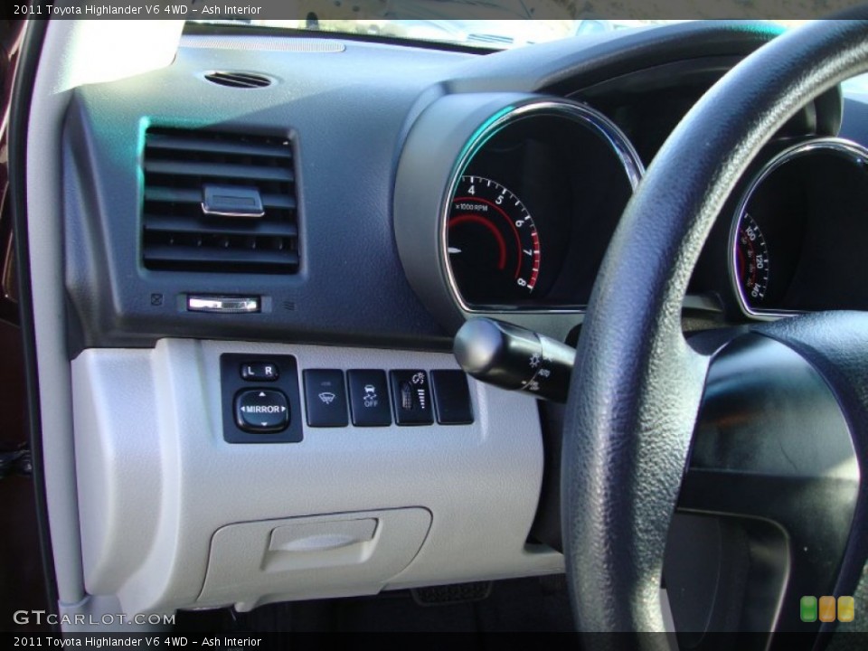 Ash Interior Controls for the 2011 Toyota Highlander V6 4WD #69418237