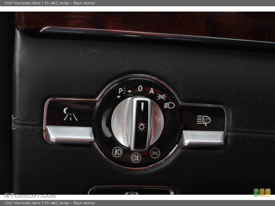Black Interior Controls for the 2007 Mercedes-Benz S 65 AMG Sedan #69421165