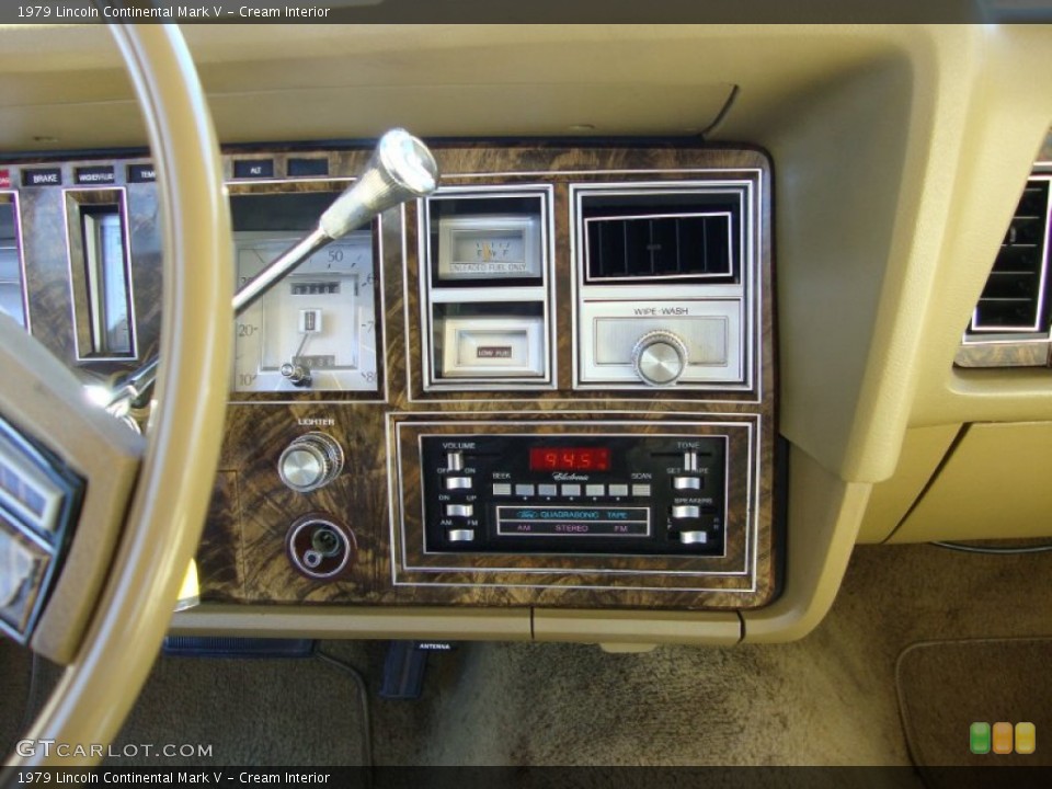 Cream Interior Controls for the 1979 Lincoln Continental Mark V #69422020