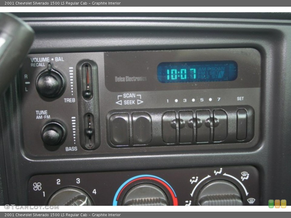Graphite Interior Audio System for the 2001 Chevrolet Silverado 1500 LS Regular Cab #69424690