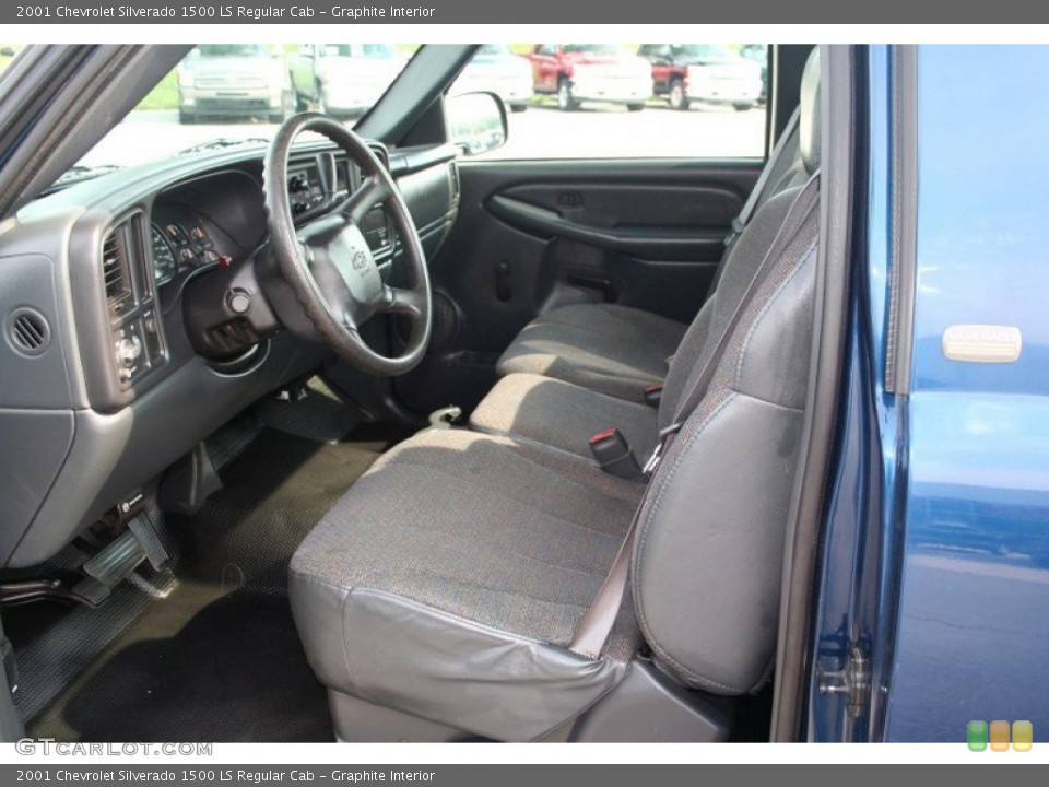 Graphite Interior Photo for the 2001 Chevrolet Silverado 1500 LS Regular Cab #69424783