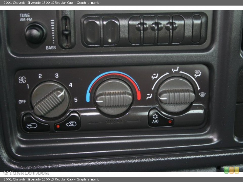 Graphite Interior Controls for the 2001 Chevrolet Silverado 1500 LS Regular Cab #69424792
