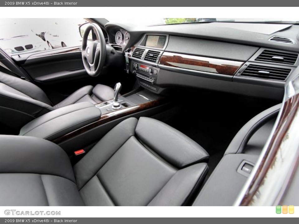 Black Interior Dashboard for the 2009 BMW X5 xDrive48i #69426549