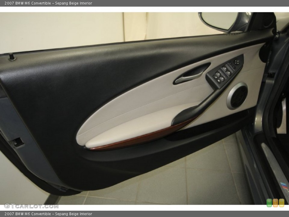 Sepang Beige Interior Door Panel for the 2007 BMW M6 Convertible #69430702