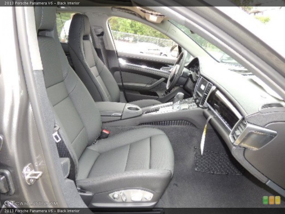 Black Interior Photo for the 2013 Porsche Panamera V6 #69431134