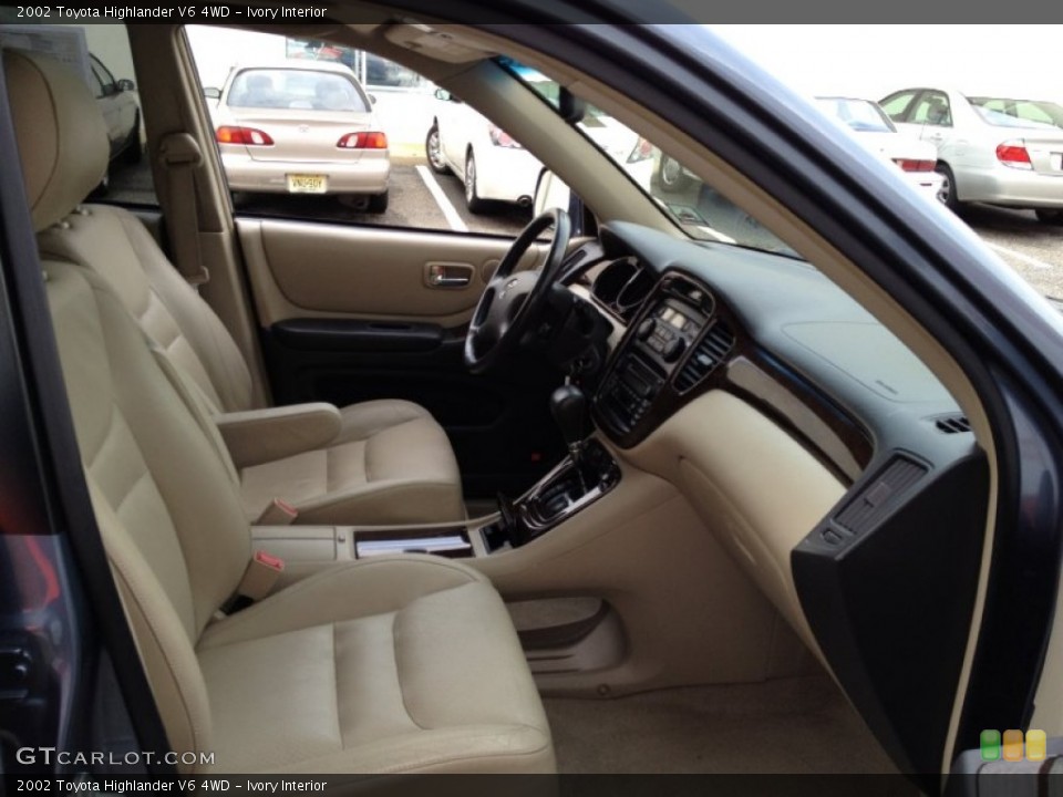 Ivory Interior Front Seat for the 2002 Toyota Highlander V6 4WD #69433426