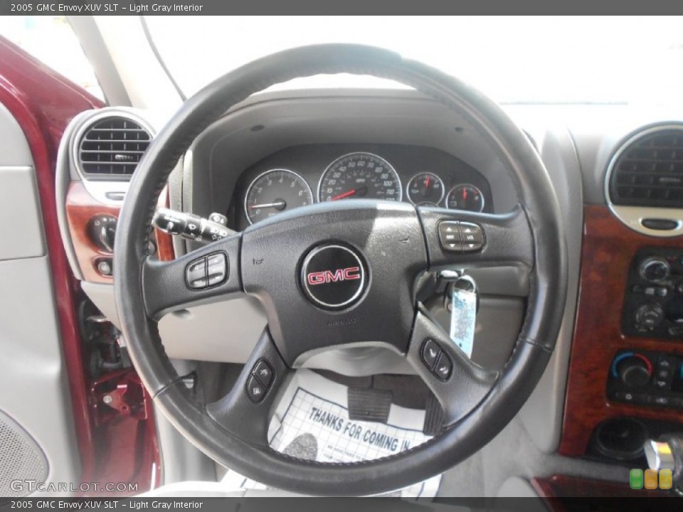 Light Gray Interior Steering Wheel for the 2005 GMC Envoy XUV SLT #69436039