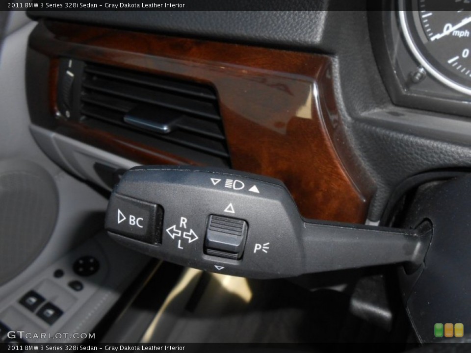 Gray Dakota Leather Interior Controls for the 2011 BMW 3 Series 328i Sedan #69440263