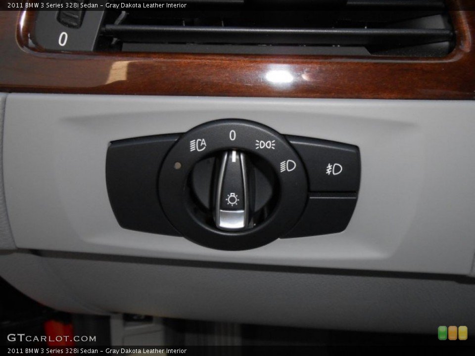 Gray Dakota Leather Interior Controls for the 2011 BMW 3 Series 328i Sedan #69440296