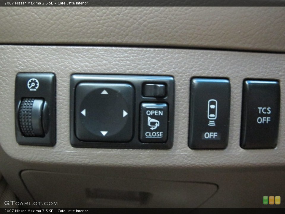 Cafe Latte Interior Controls for the 2007 Nissan Maxima 3.5 SE #69443068