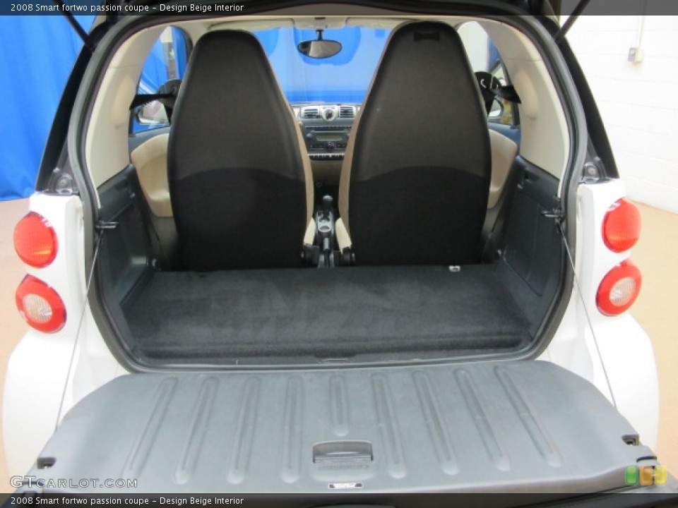 Design Beige Interior Trunk for the 2008 Smart fortwo passion coupe #69444622