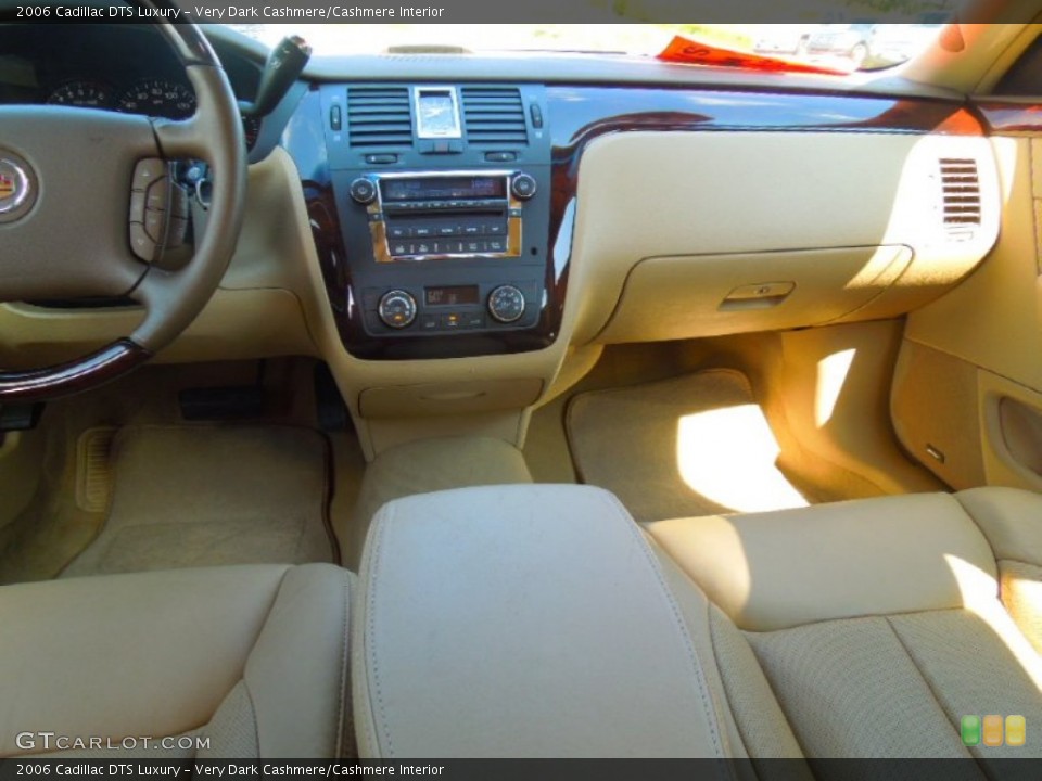 Very Dark Cashmere/Cashmere Interior Dashboard for the 2006 Cadillac DTS Luxury #69451915