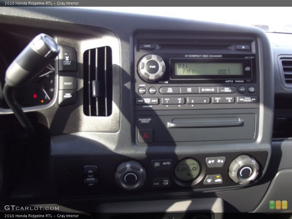 Gray Interior Controls for the 2010 Honda Ridgeline RTL #69486742