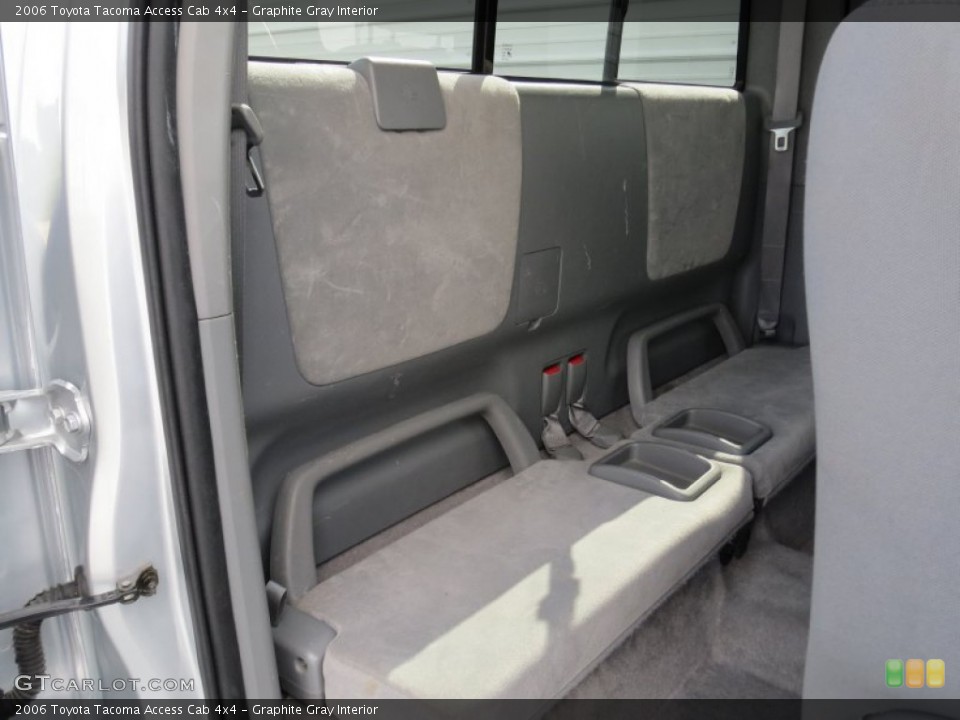 Graphite Gray Interior Rear Seat for the 2006 Toyota Tacoma Access Cab 4x4 #69511315