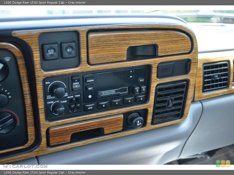 Gray Interior Controls for the 1996 Dodge Ram 1500 Sport Regular Cab #69518305