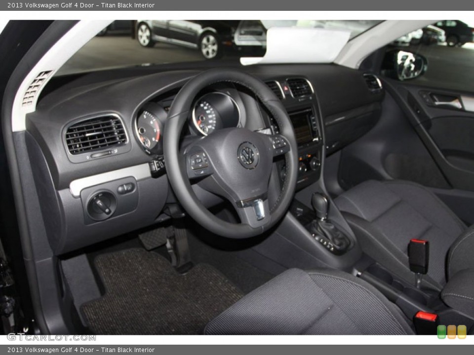 Titan Black Interior Photo for the 2013 Volkswagen Golf 4 Door #69541356