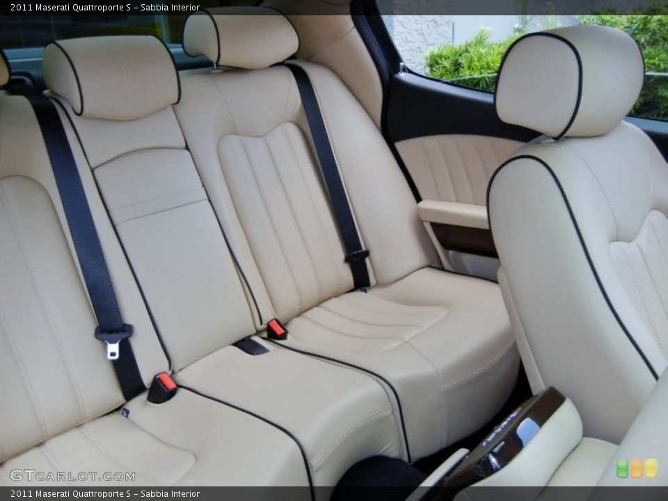Sabbia Interior Rear Seat for the 2011 Maserati Quattroporte S #69555294