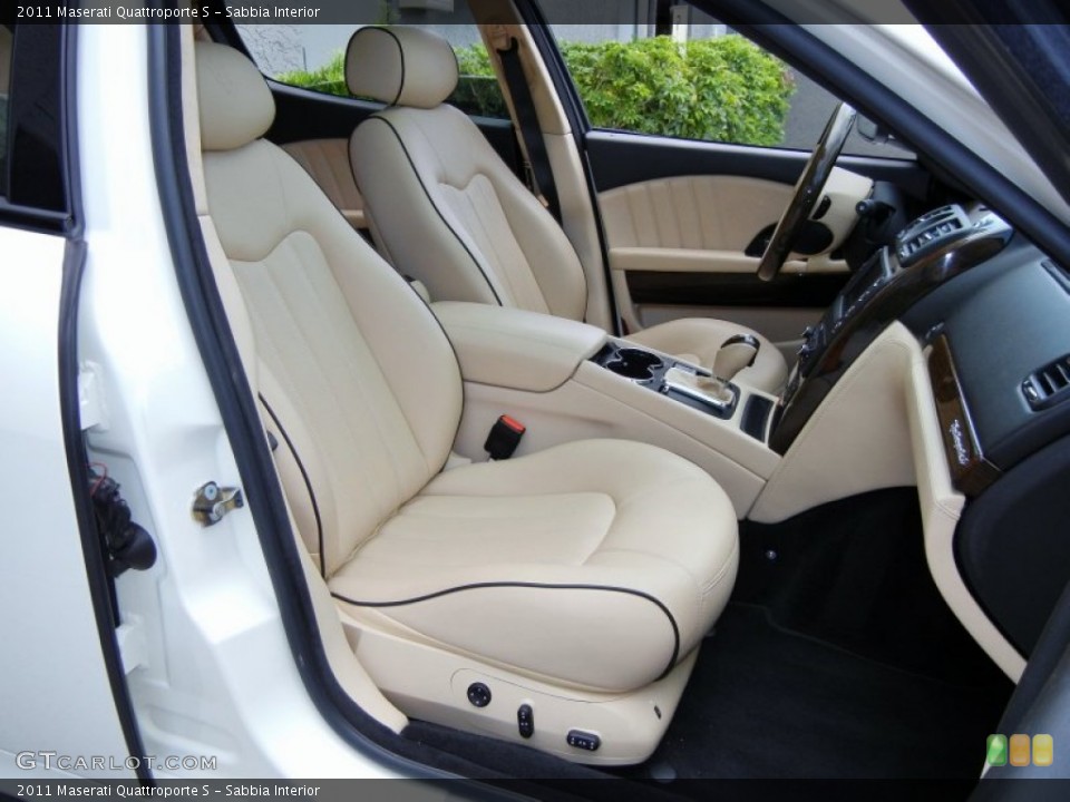 Sabbia Interior Front Seat for the 2011 Maserati Quattroporte S #69555309