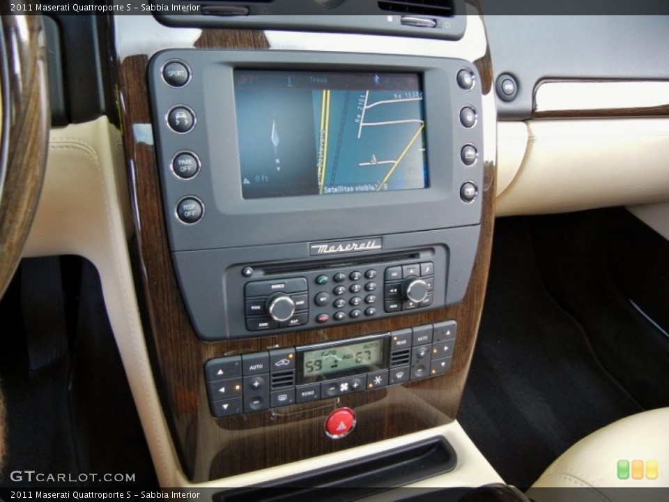 Sabbia Interior Controls for the 2011 Maserati Quattroporte S #69555425