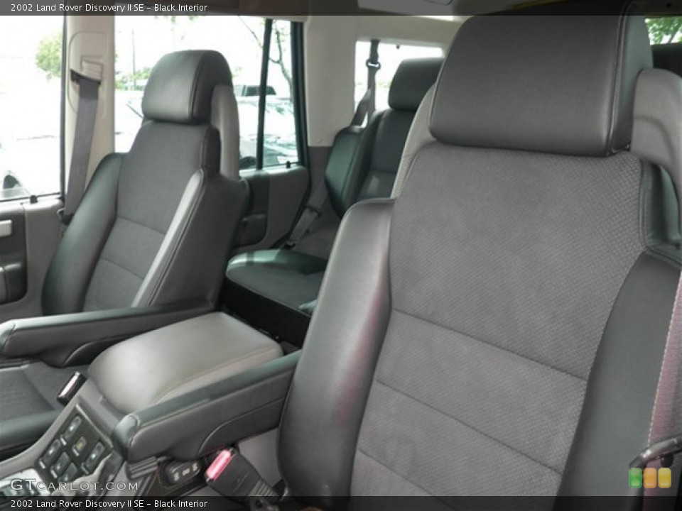 Black Interior Photo for the 2002 Land Rover Discovery II SE #69559185