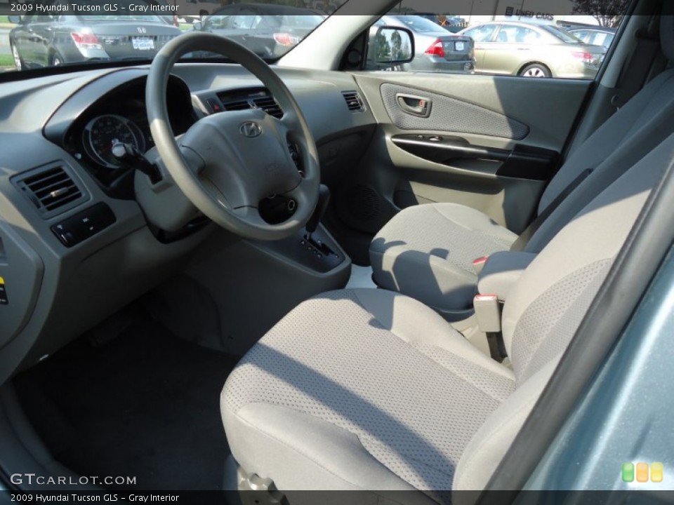 Gray Interior Photo for the 2009 Hyundai Tucson GLS #69561279