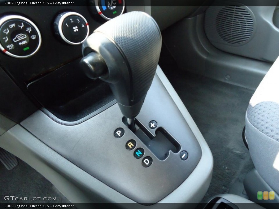 Gray Interior Transmission for the 2009 Hyundai Tucson GLS #69561420