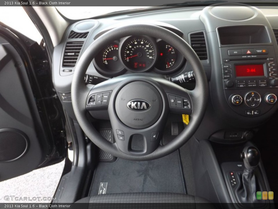 Black Cloth Interior Photo for the 2013 Kia Soul 1.6 #69563244