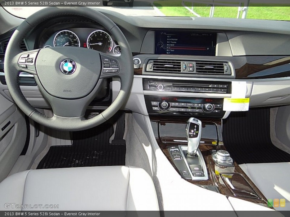 Everest Gray Interior Dashboard for the 2013 BMW 5 Series 528i Sedan #69567201