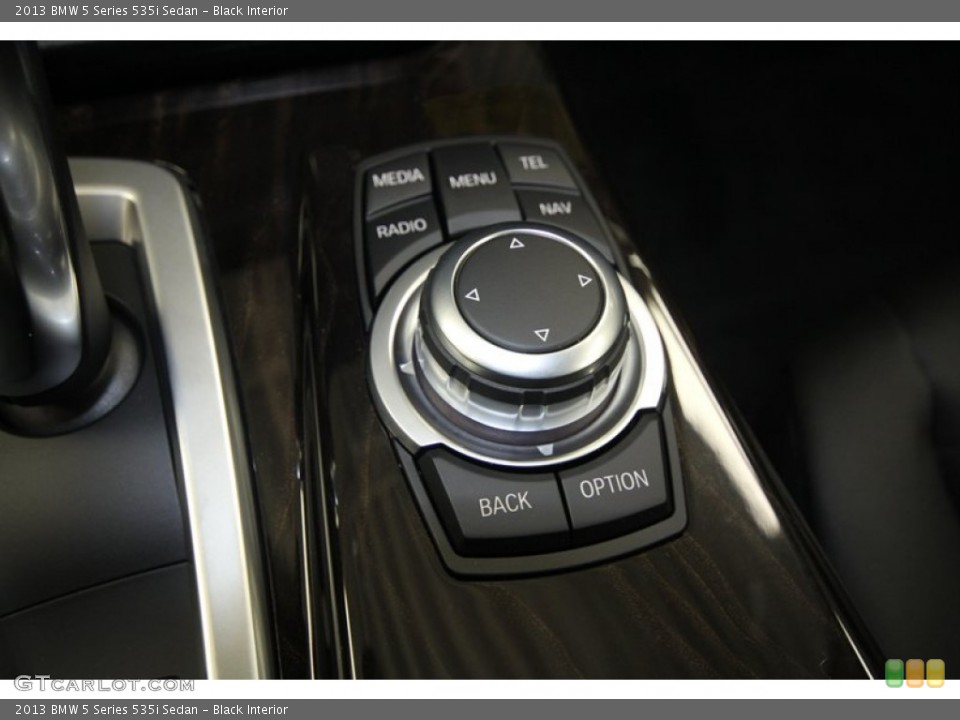 Black Interior Controls for the 2013 BMW 5 Series 535i Sedan #69597484
