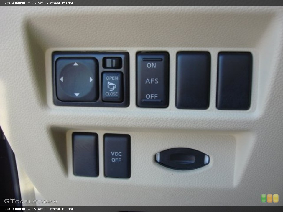Wheat Interior Controls for the 2009 Infiniti FX 35 AWD #69608542